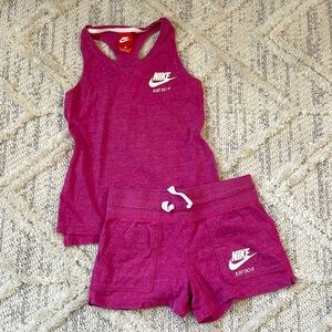 **SOLD** Nike Girls Set